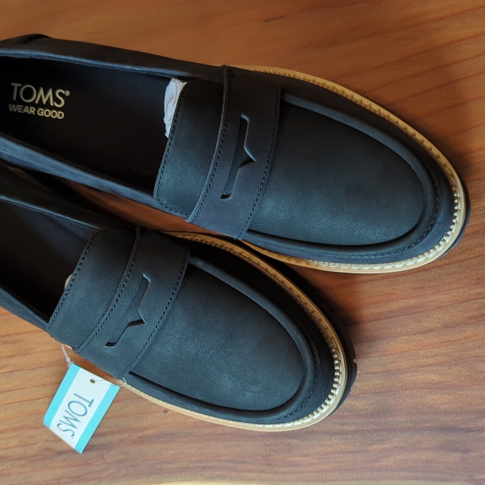 TOMS Women's Cara Black Loafers - Picture 3 of 8
